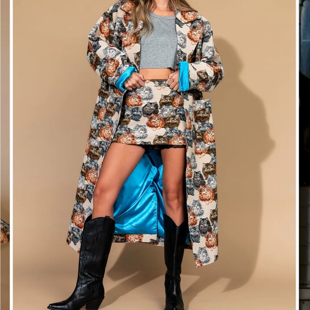 Dressed in LALA Cat Libra Longline Jacquard Coat in Precious Persians S/M